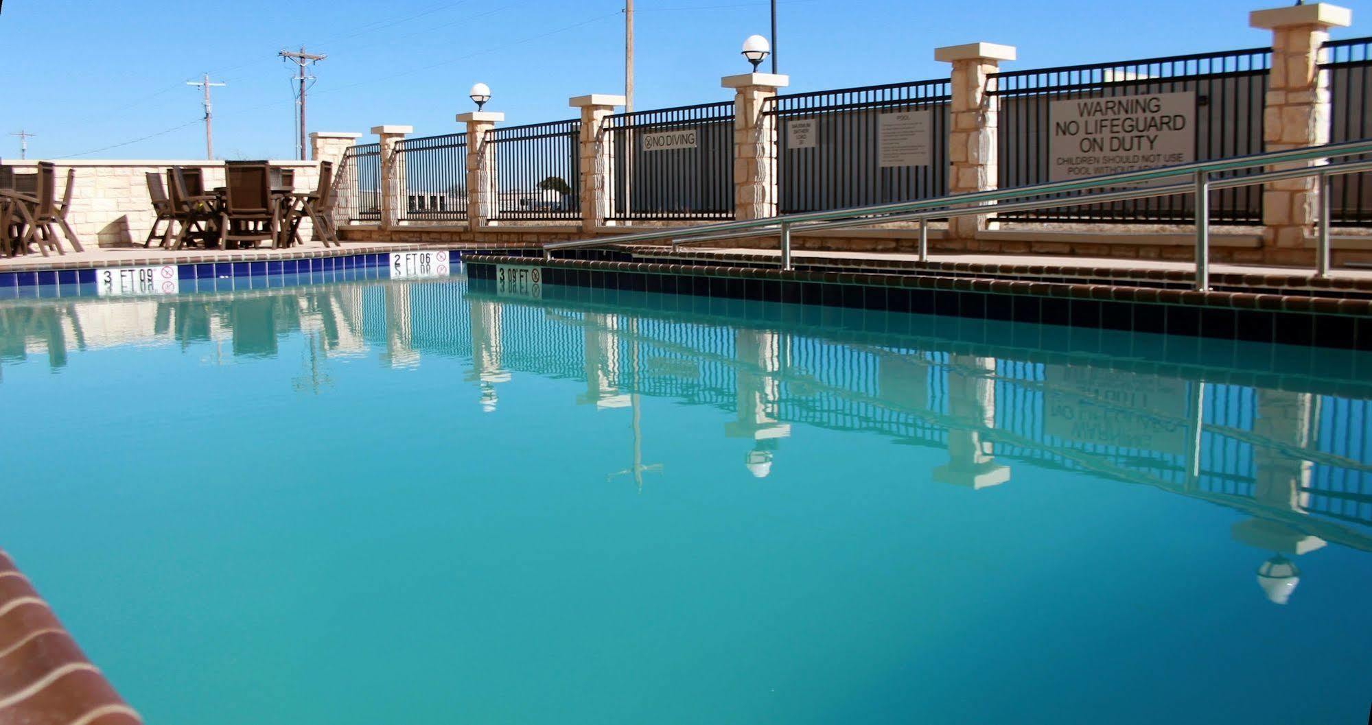 Hotel Wingate By Wyndham San Angelo Exterior foto